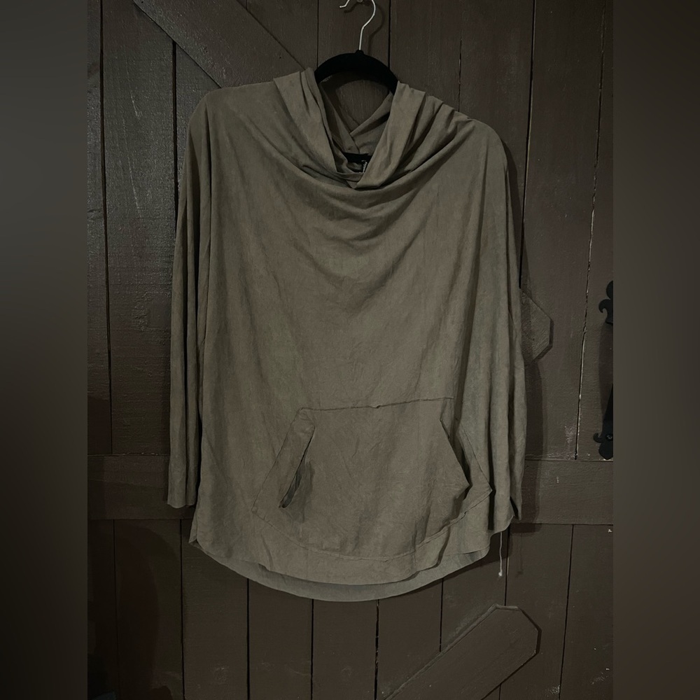 Sovage - long sleeve hooded tee
